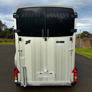 Ex-Demo Ifor Williams HBX506 Horsebox, Build Date 2024, Used for show purposes in as new condition, built for 2 x 16.2hh horses, Fitted with internal padding, Door mounted tackpack, Alloy wheels , Save £1077.00 on new price, full Ifor Williams 12mth Warranty and Datataged, for more information call Mark on 07710 637078 or Sales on 01463 248268

